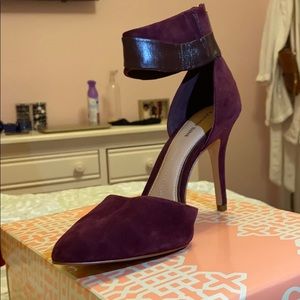 Burgundy heels 👠 worn only once